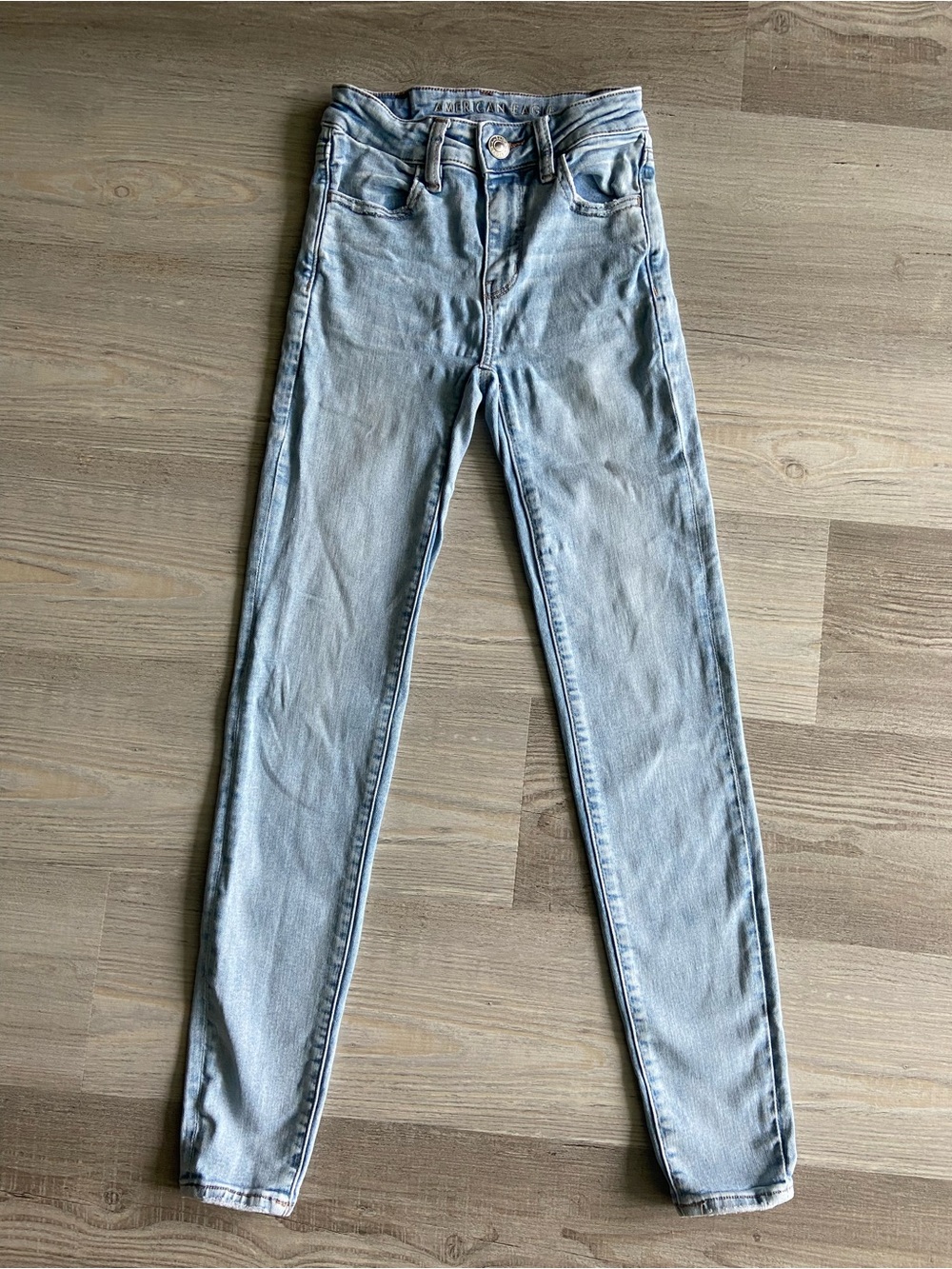 American Eagle High Rise Jegging Light Wash Jeans Size 00
